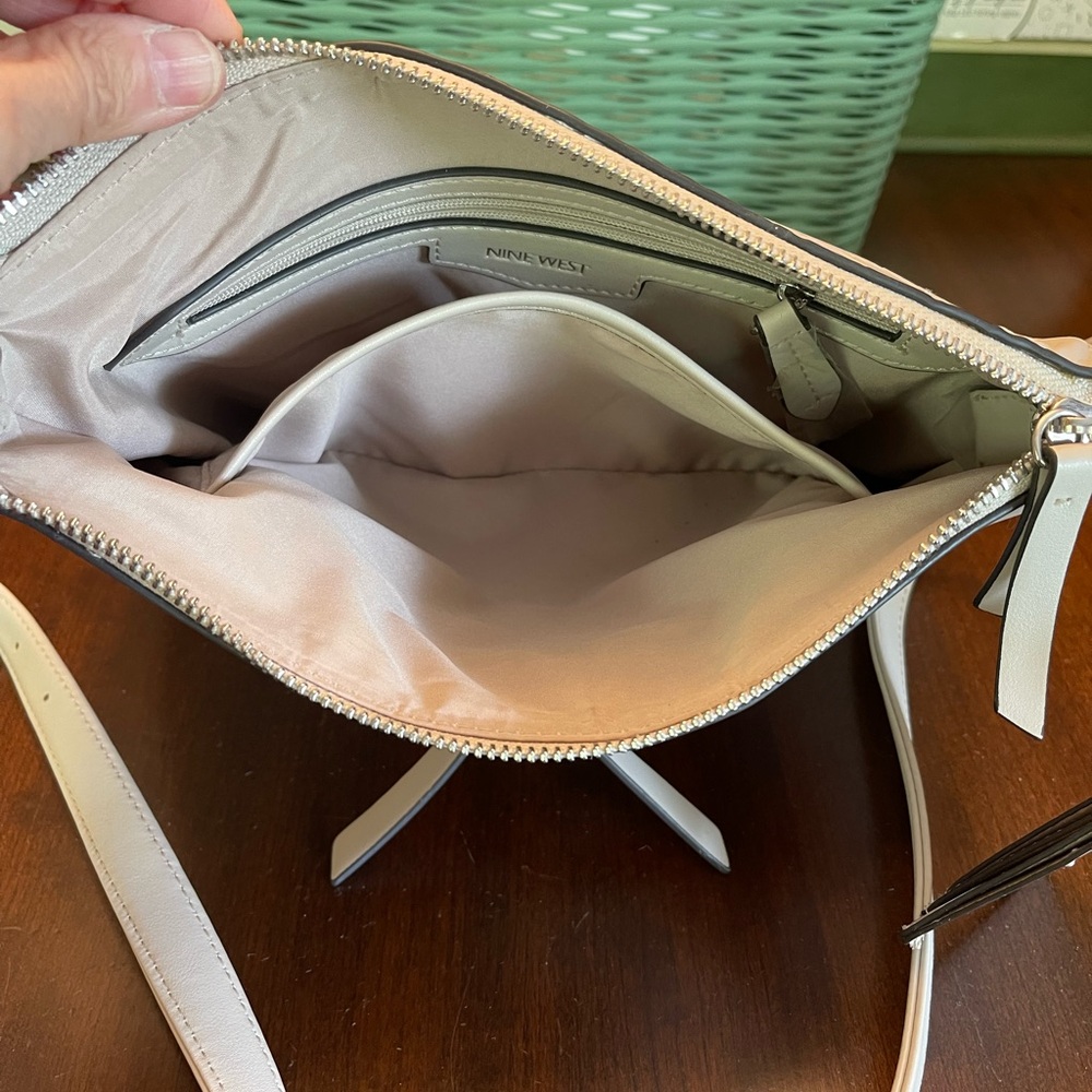 NWOT Nine West Crossbody Bag - Picture 6 of 9
